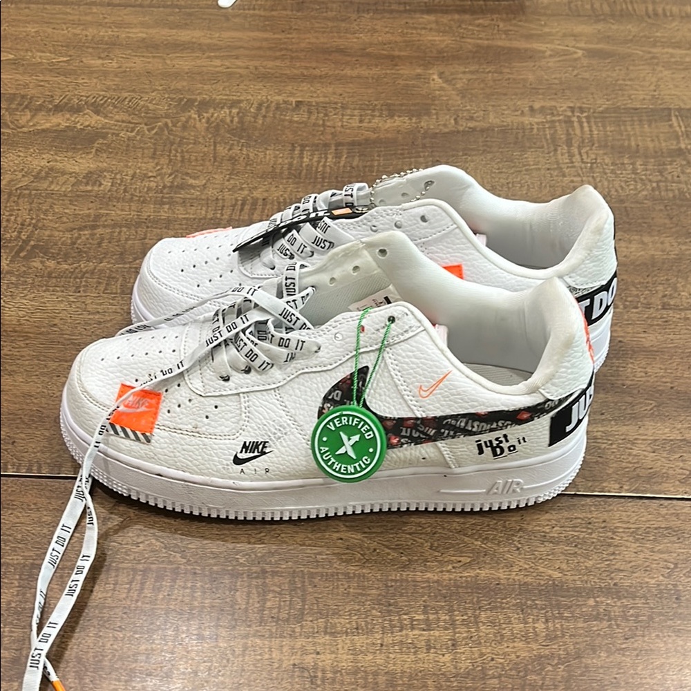 Nike White Sneakers Air Force 1 Street Art Edition